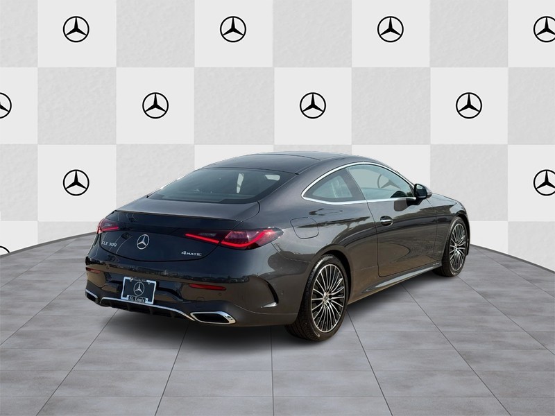 Mercedes-Benz CLE Vehicle Full-screen Gallery Image 3