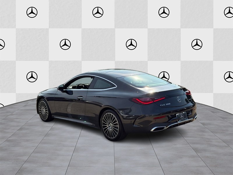 Mercedes-Benz CLE Vehicle Full-screen Gallery Image 4