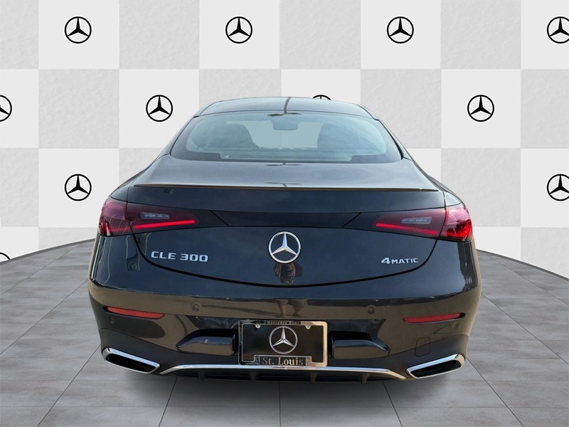 Mercedes-Benz CLE Vehicle Full-screen Gallery Image 6
