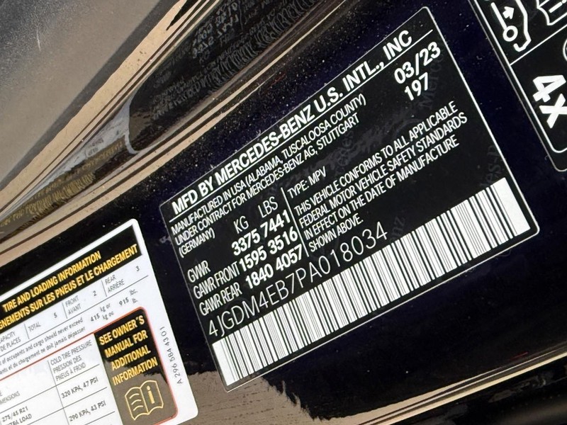 Mercedes-Benz EQS Vehicle Full-screen Gallery Image 25