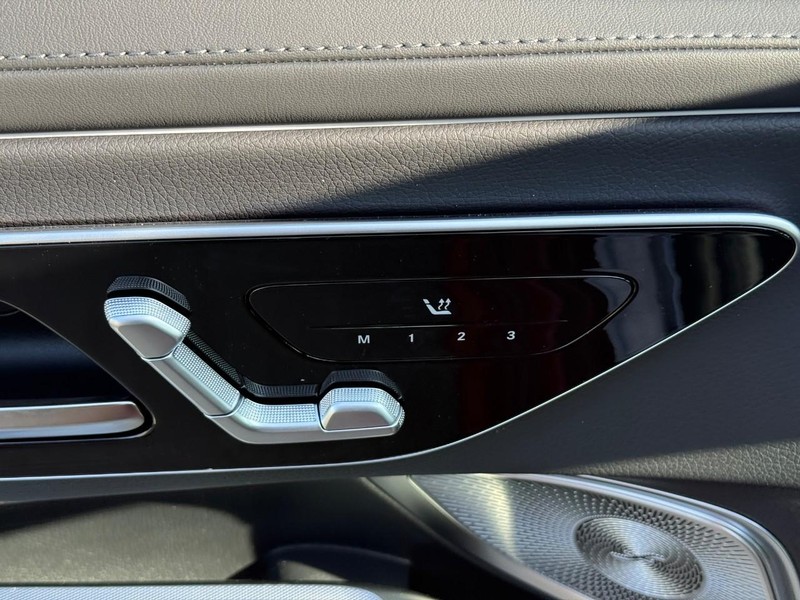 Mercedes-Benz CLE Vehicle Full-screen Gallery Image 11