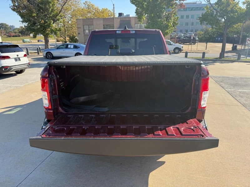 Ram 1500 Vehicle Full-screen Gallery Image 8