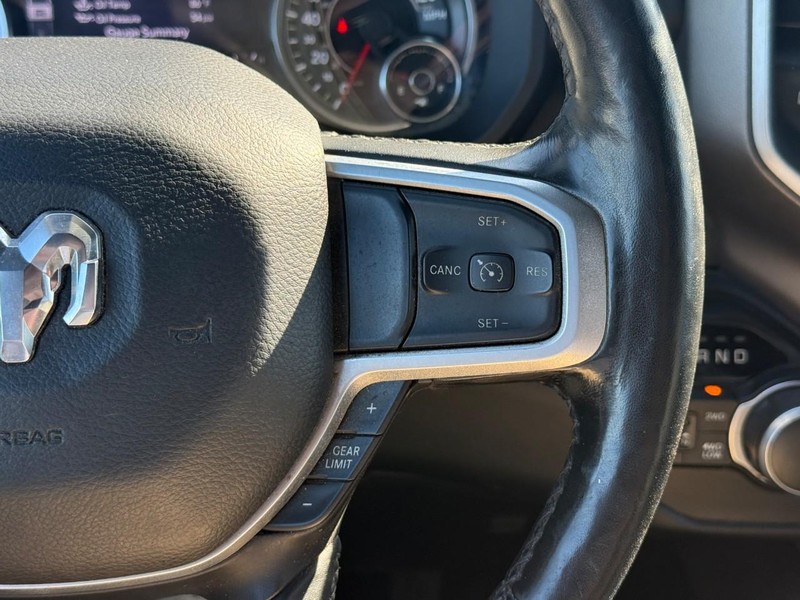 Ram 1500 Vehicle Full-screen Gallery Image 20