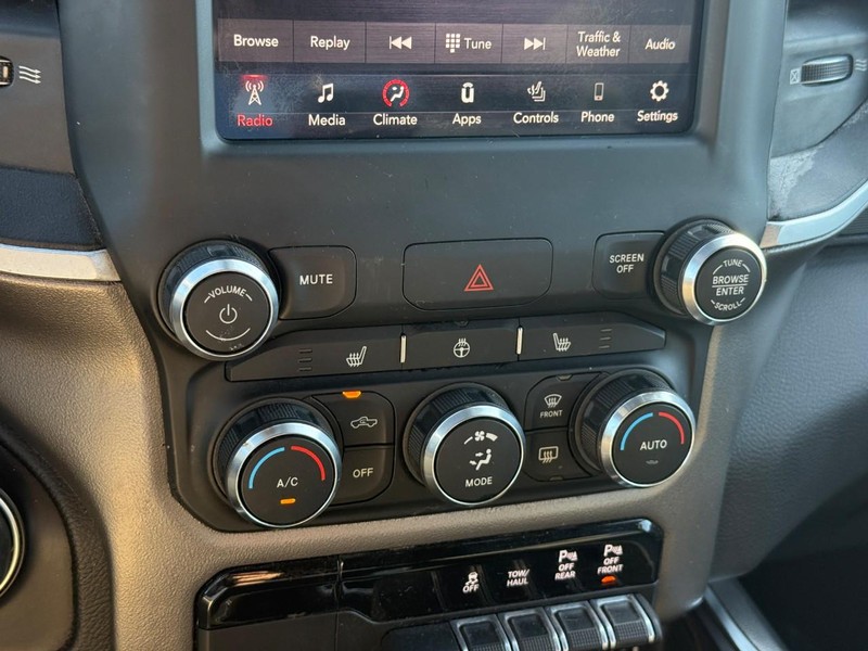 Ram 1500 Vehicle Full-screen Gallery Image 23