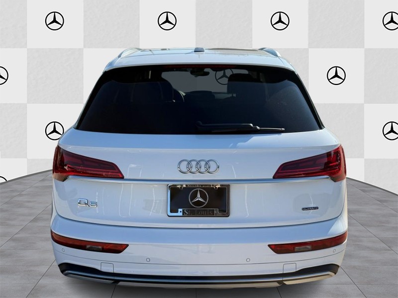 Audi Q5 Vehicle Full-screen Gallery Image 7