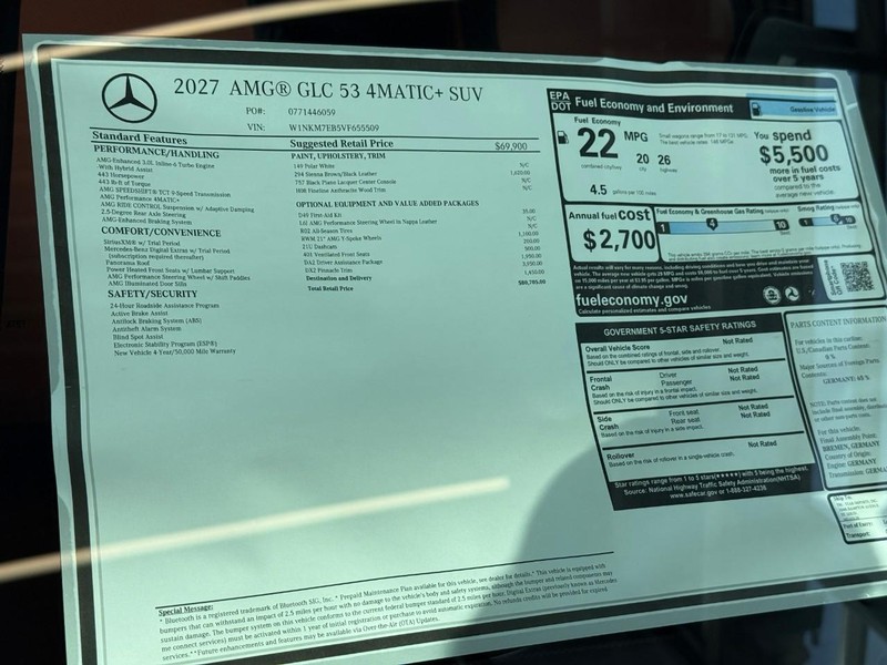Mercedes-Benz GLC Vehicle Full-screen Gallery Image 8