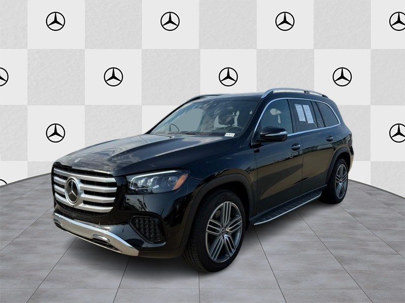 Mercedes-Benz GLS Vehicle Full-screen Gallery Image 5