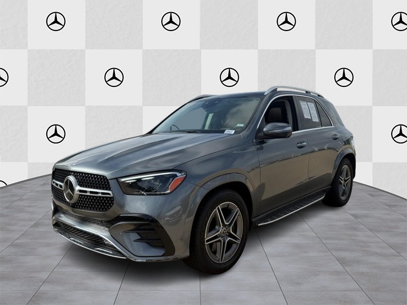 Mercedes-Benz GLE Vehicle Full-screen Gallery Image 5