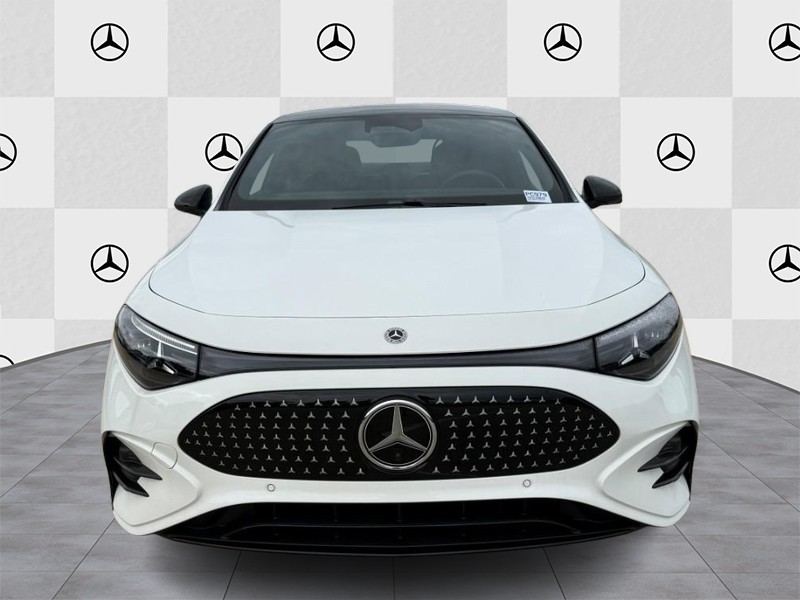 Mercedes-Benz CLA Vehicle Full-screen Gallery Image 06