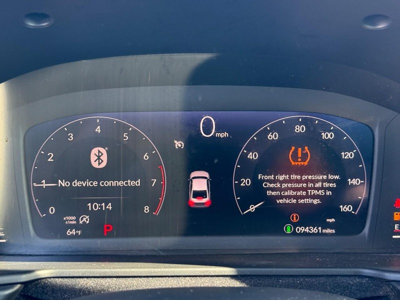 Honda Accord Sedan Vehicle Full-screen Gallery Image 24