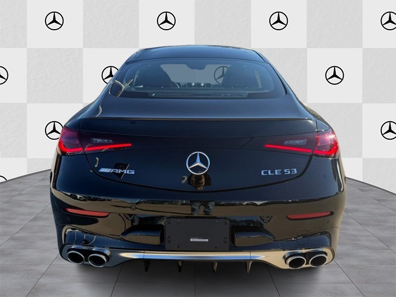 Mercedes-Benz CLE Vehicle Full-screen Gallery Image 06