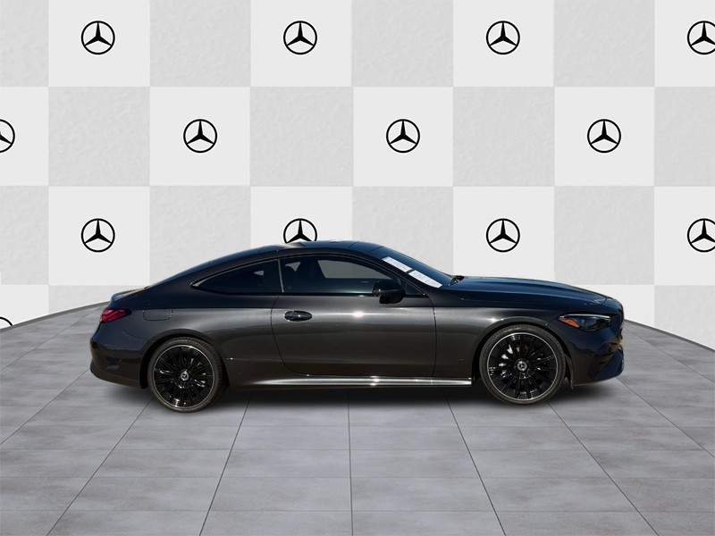 Mercedes-Benz CLE Vehicle Full-screen Gallery Image 02