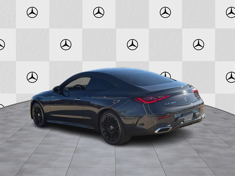 Mercedes-Benz CLE Vehicle Full-screen Gallery Image 04