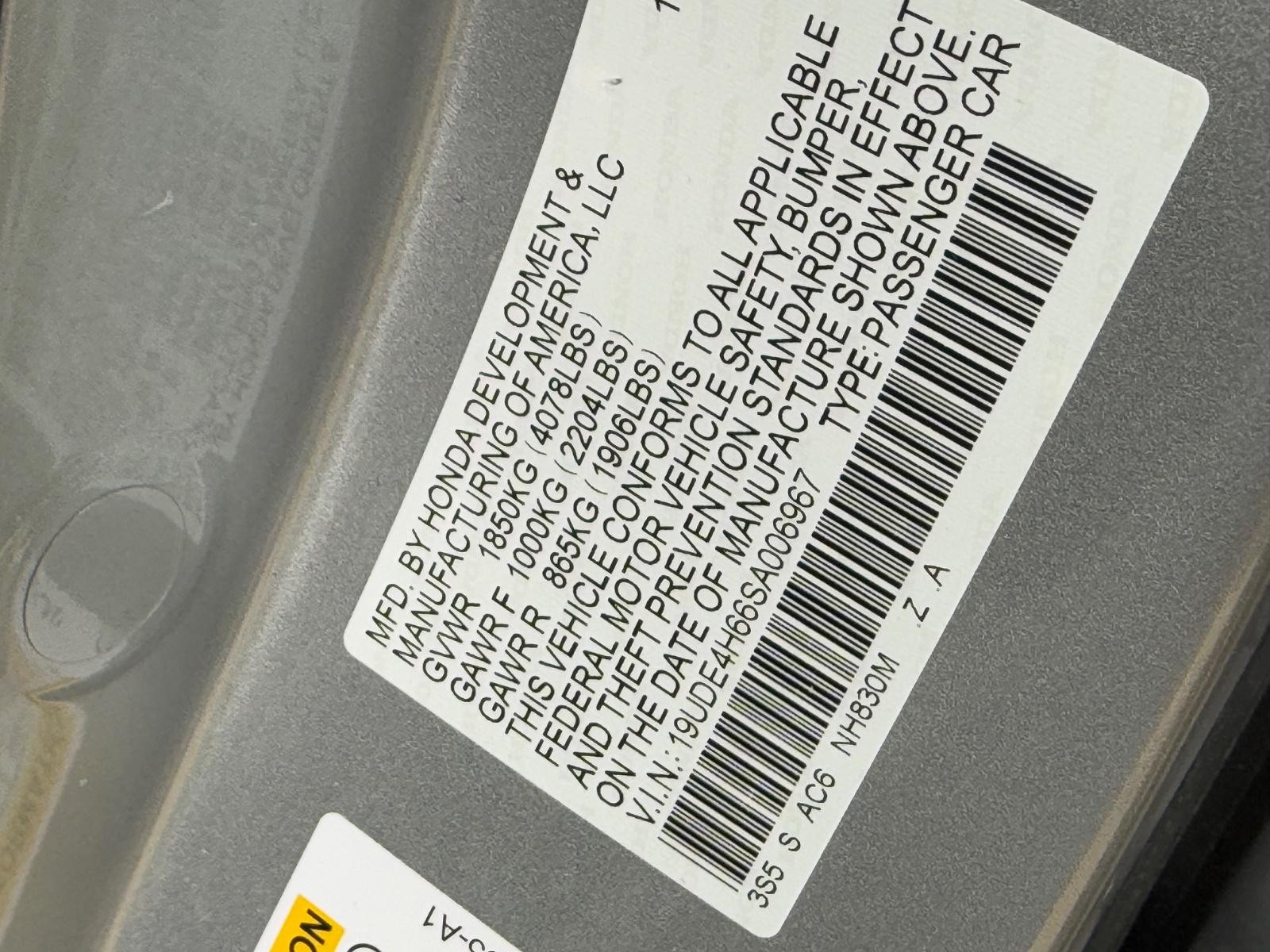 Acura Integra Vehicle Full-screen Gallery Image 29