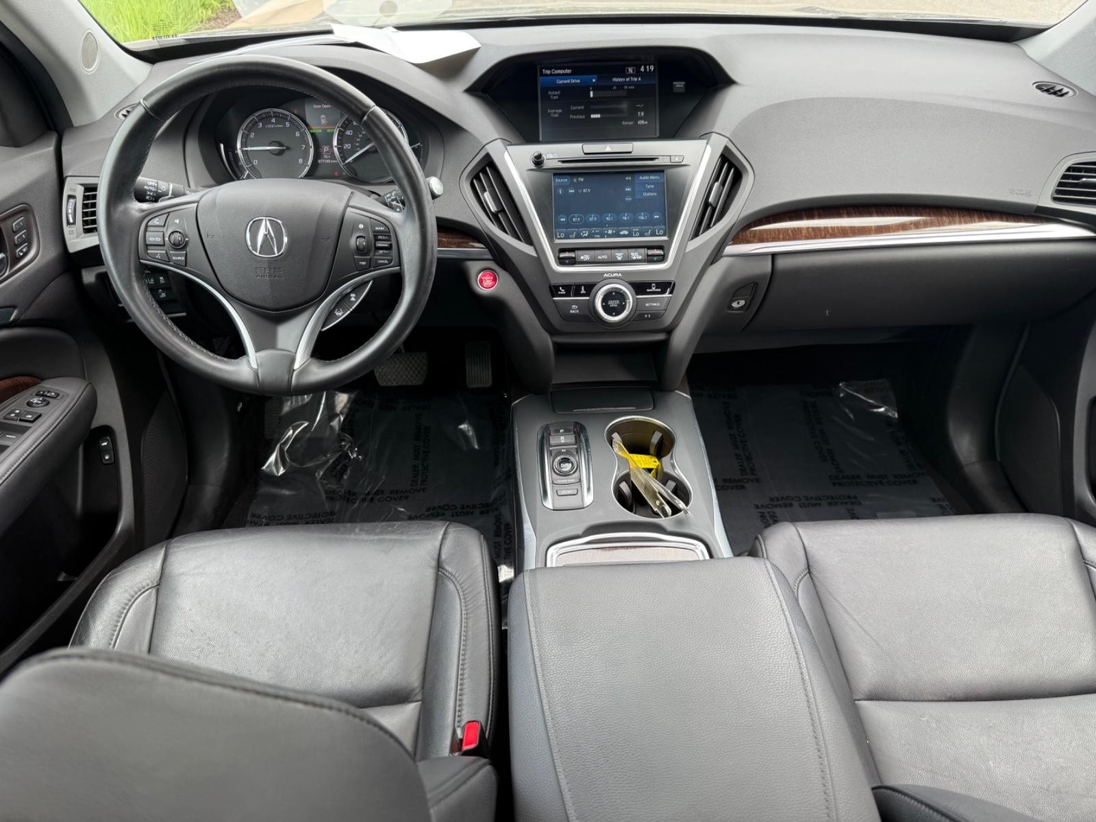 Acura MDX Vehicle Full-screen Gallery Image 11