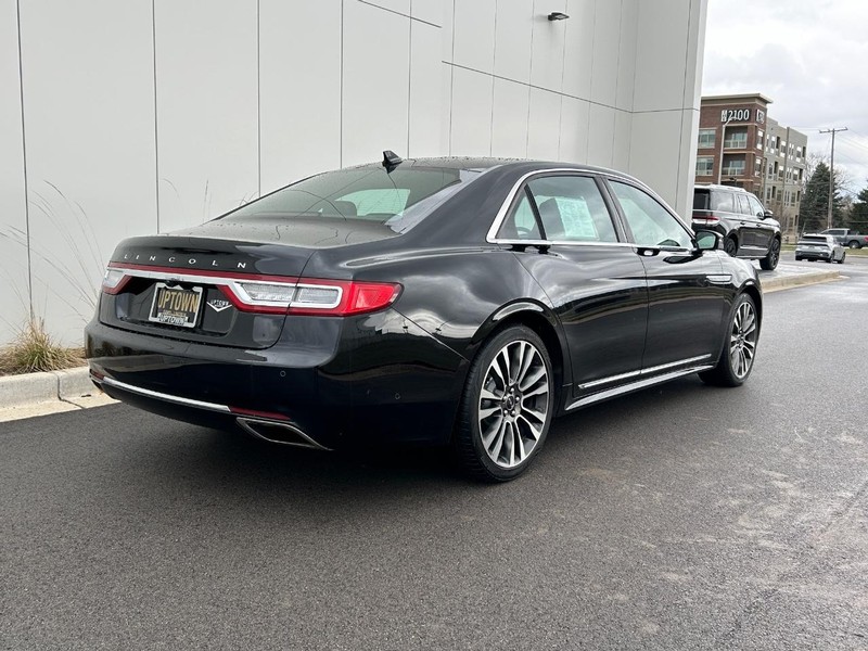 2018 Lincoln Continental Reserve photo