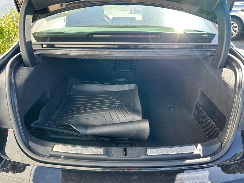 2019 Lincoln Continental Black Label photo