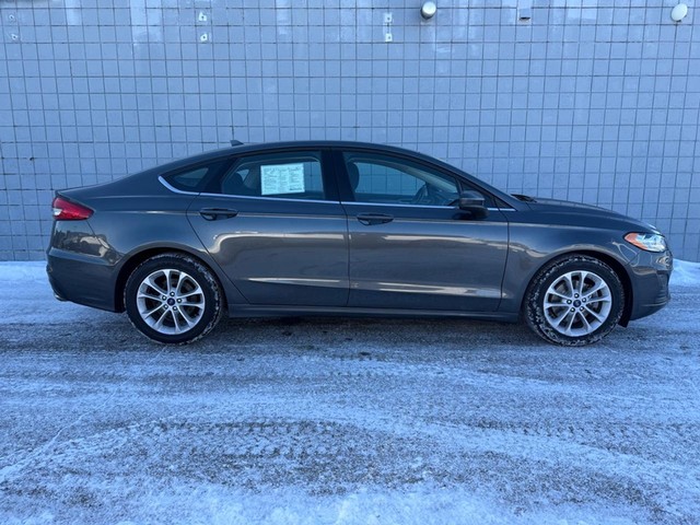 Used 2020 Ford Fusion SE with VIN 3FA6P0HD9LR162474 for sale in Milwaukee, WI