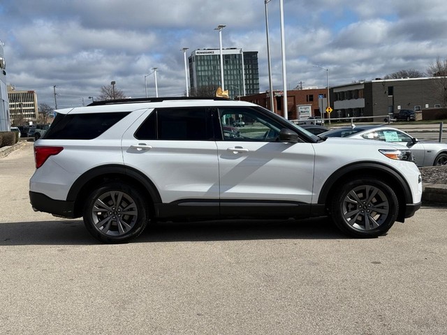 Used 2021 Ford Explorer XLT with VIN 1FMSK8DH8MGA14724 for sale in Milwaukee, WI