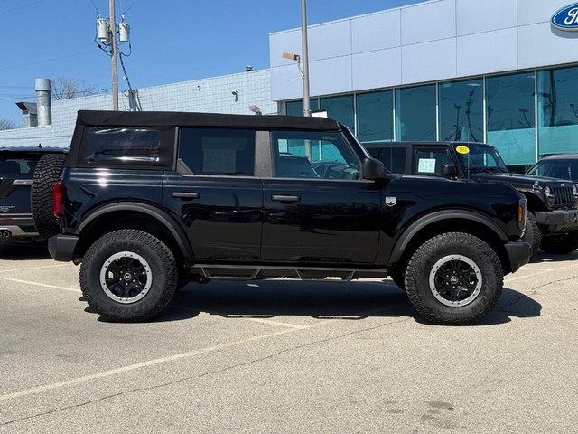 Used 2022 Ford Bronco 4-Door Big Bend with VIN 1FMDE5DH1NLA74738 for sale in Milwaukee, WI