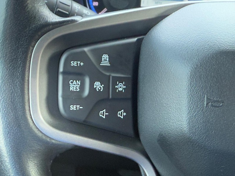 Ford Bronco Vehicle Full-screen Gallery Image 13