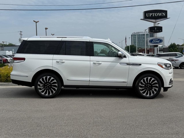 Used 2024 Lincoln Navigator Black Label with VIN 5LMJJ2TG8REL09231 for sale in Milwaukee, WI