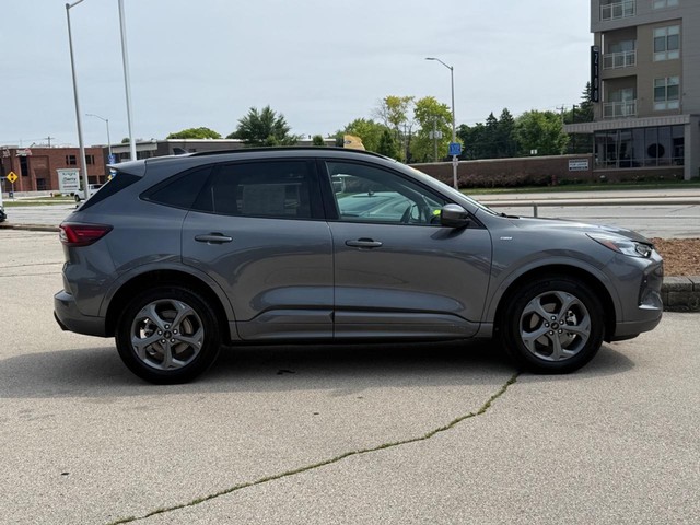 Used 2023 Ford Escape ST-Line Select with VIN 1FMCU9NZ0PUB18884 for sale in Milwaukee, WI