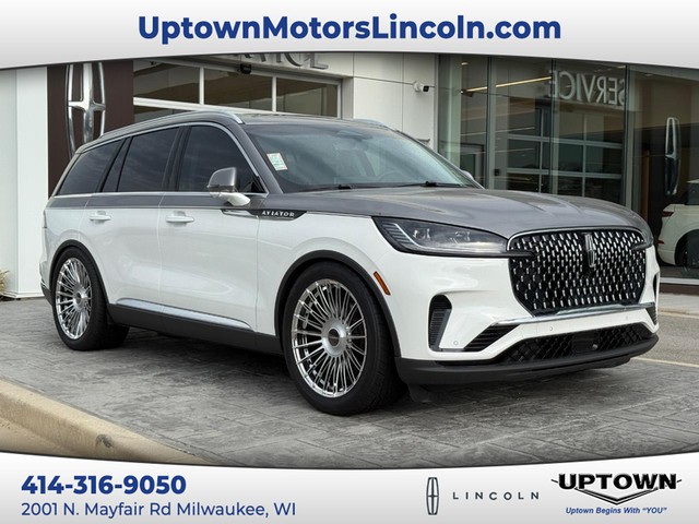 2025 Lincoln Aviator Reserve at Uptown Ford Lincoln in Milwaukee WI