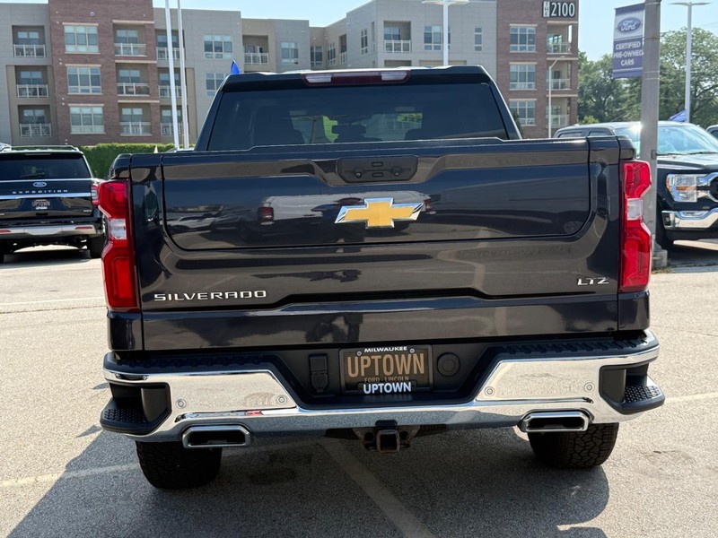 Chevrolet Silverado 1500 Vehicle Full-screen Gallery Image 04