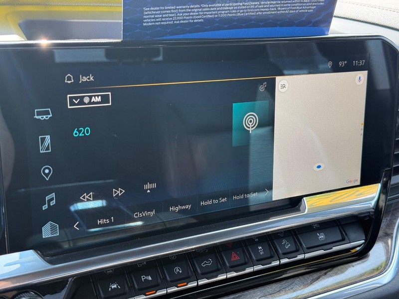 Chevrolet Silverado 1500 Vehicle Full-screen Gallery Image 13