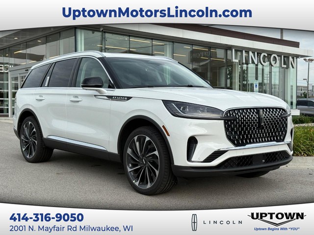 2025 Lincoln Aviator Reserve at Uptown Ford Lincoln in Milwaukee WI