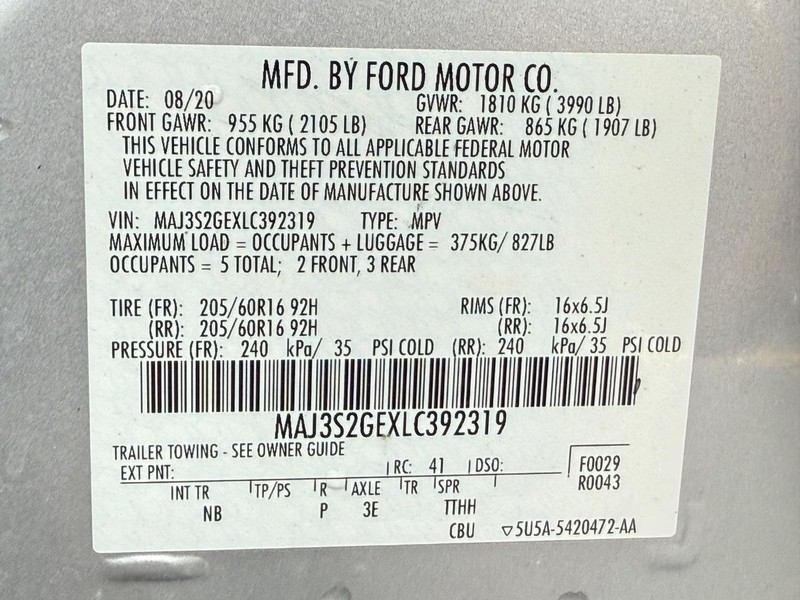 Ford EcoSport Vehicle Full-screen Gallery Image 25