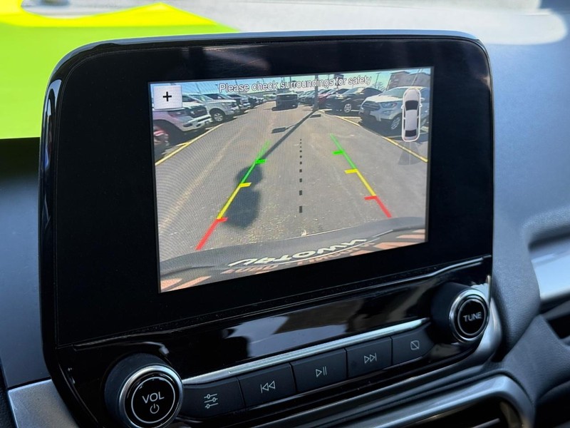 Ford EcoSport Vehicle Full-screen Gallery Image 19