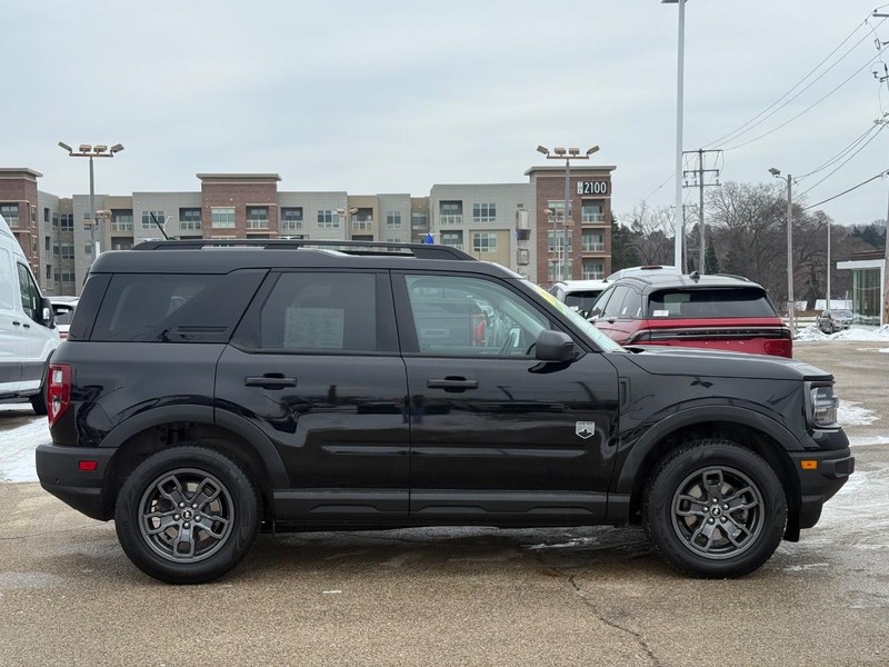 Ford Bronco Sport Vehicle Full-screen Gallery Image 02