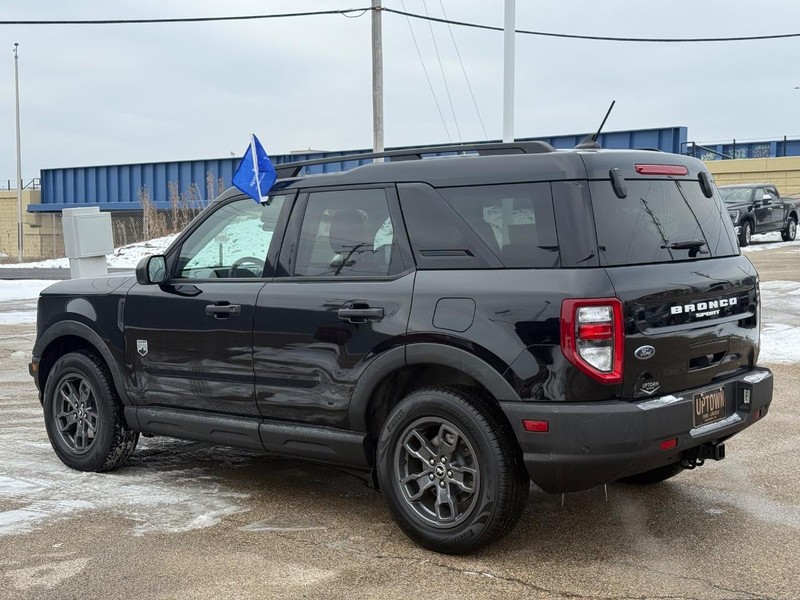 Ford Bronco Sport Vehicle Full-screen Gallery Image 06