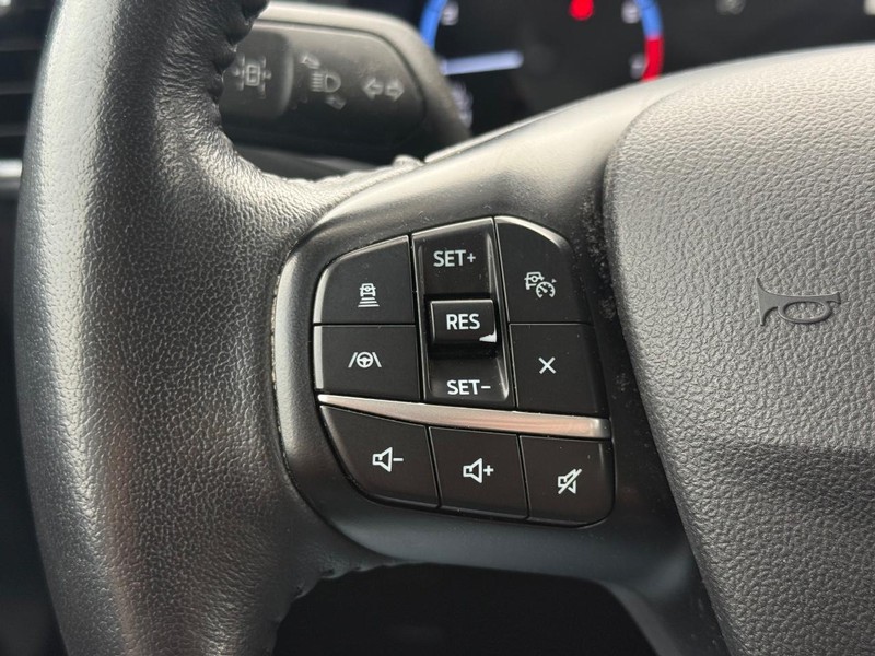 Ford Bronco Sport Vehicle Full-screen Gallery Image 13