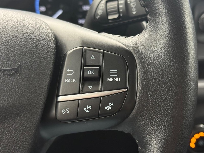 Ford Bronco Sport Vehicle Full-screen Gallery Image 14