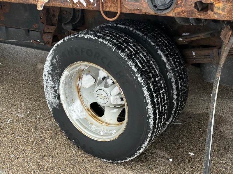 Chevrolet Silverado 3500HD Vehicle Full-screen Gallery Image 06