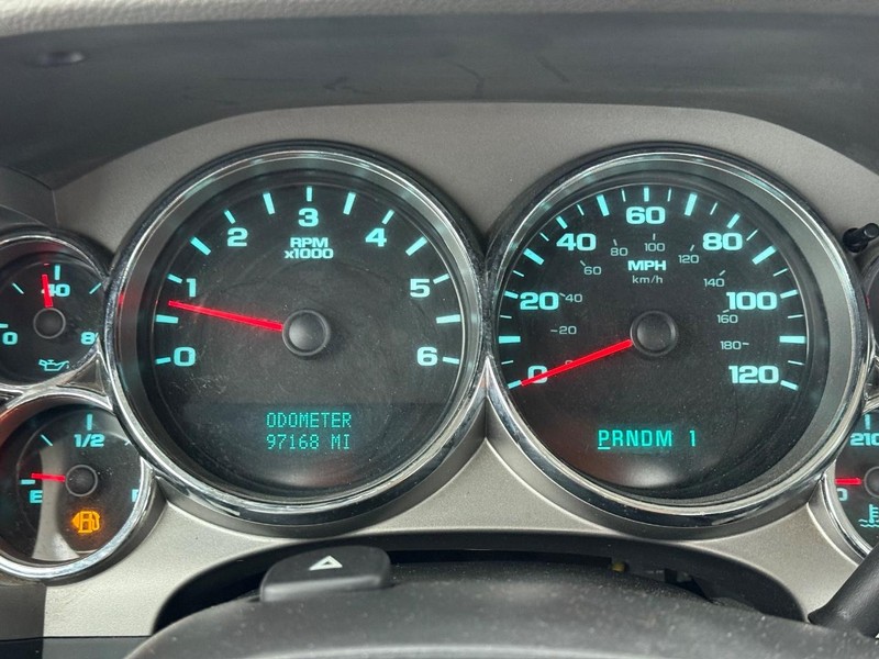 Chevrolet Silverado 3500HD Vehicle Full-screen Gallery Image 14