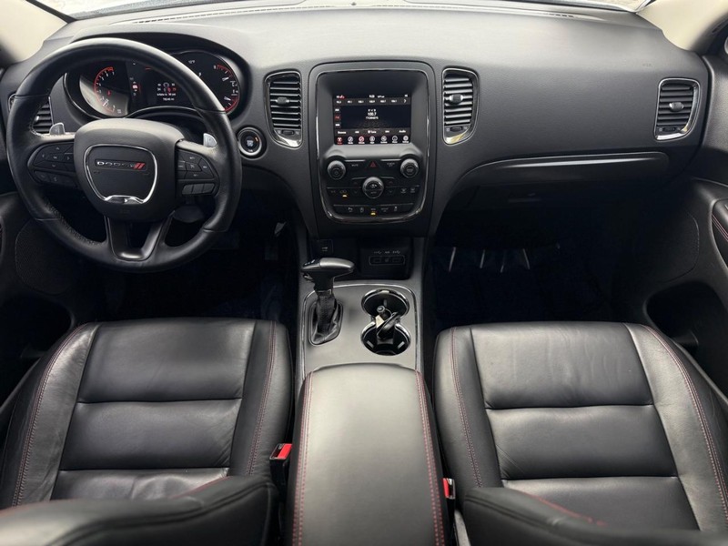 Dodge Durango Vehicle Full-screen Gallery Image 12