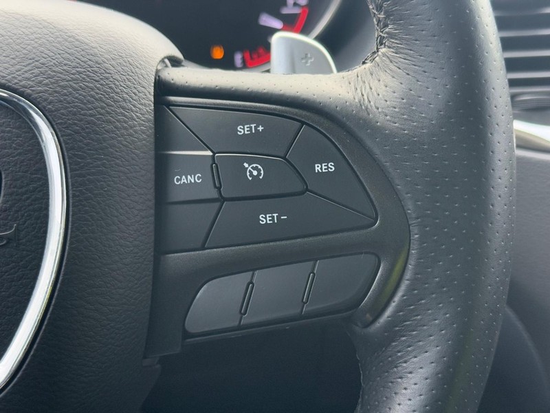 Dodge Durango Vehicle Full-screen Gallery Image 15