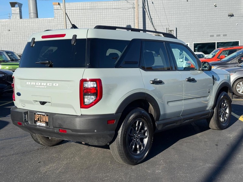 Ford Bronco Sport Vehicle Full-screen Gallery Image 03