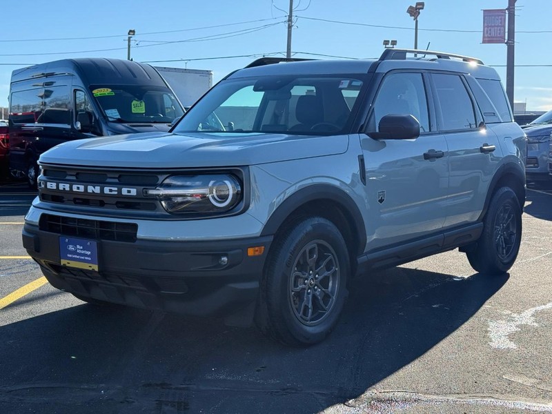 Ford Bronco Sport Vehicle Full-screen Gallery Image 09
