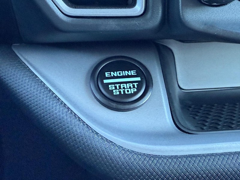 Ford Bronco Sport Vehicle Full-screen Gallery Image 18