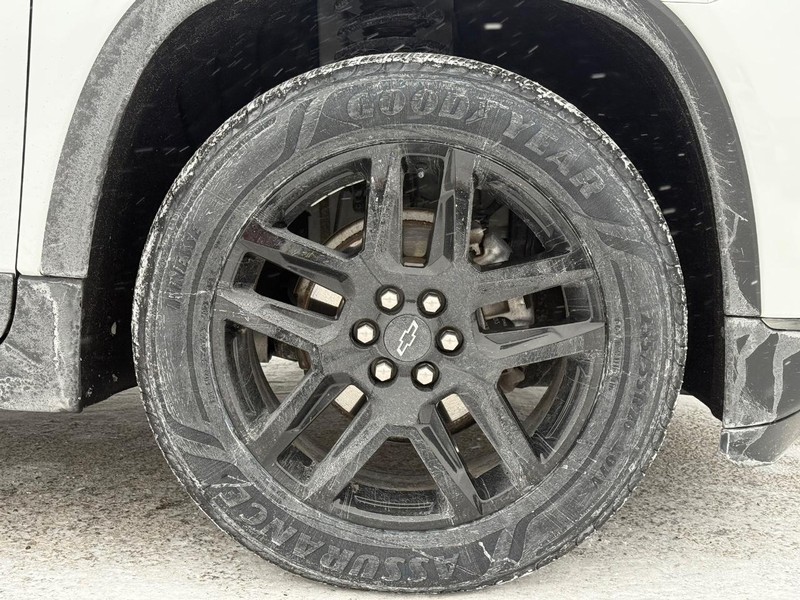 Chevrolet Traverse Vehicle Full-screen Gallery Image 09