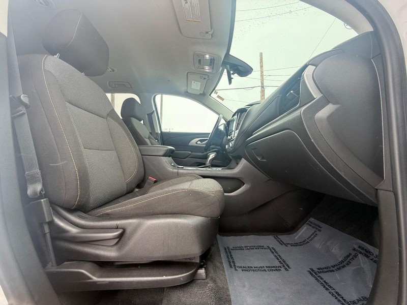 Chevrolet Traverse Vehicle Full-screen Gallery Image 10