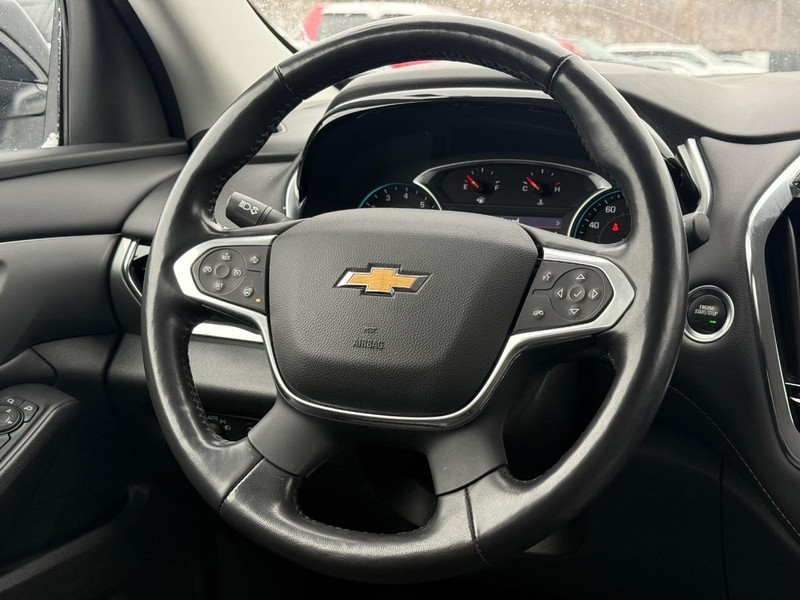 Chevrolet Traverse Vehicle Full-screen Gallery Image 14
