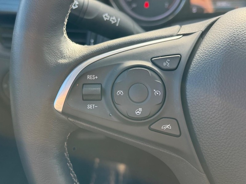 Buick Envision Vehicle Full-screen Gallery Image 16