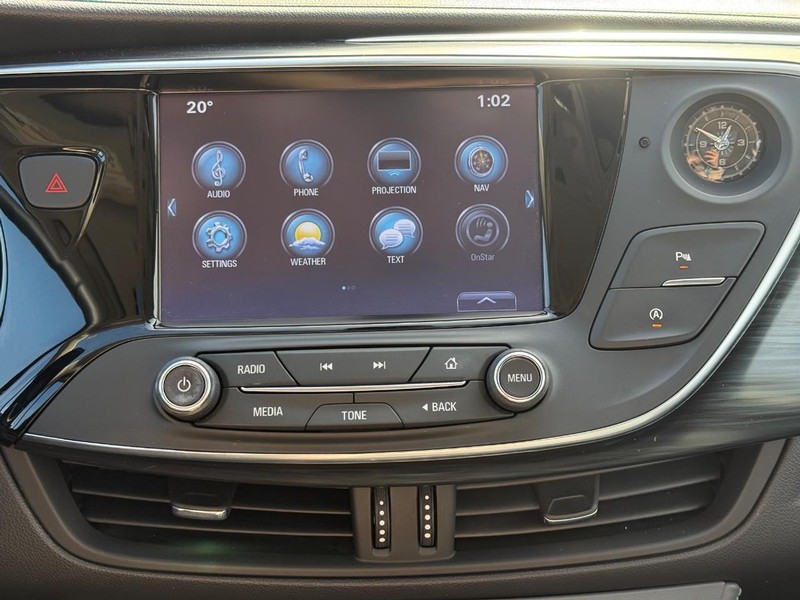 Buick Envision Vehicle Full-screen Gallery Image 18