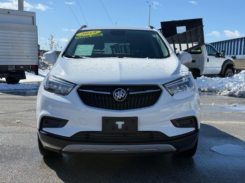 Buick Encore Vehicle Full-screen Gallery Image 08